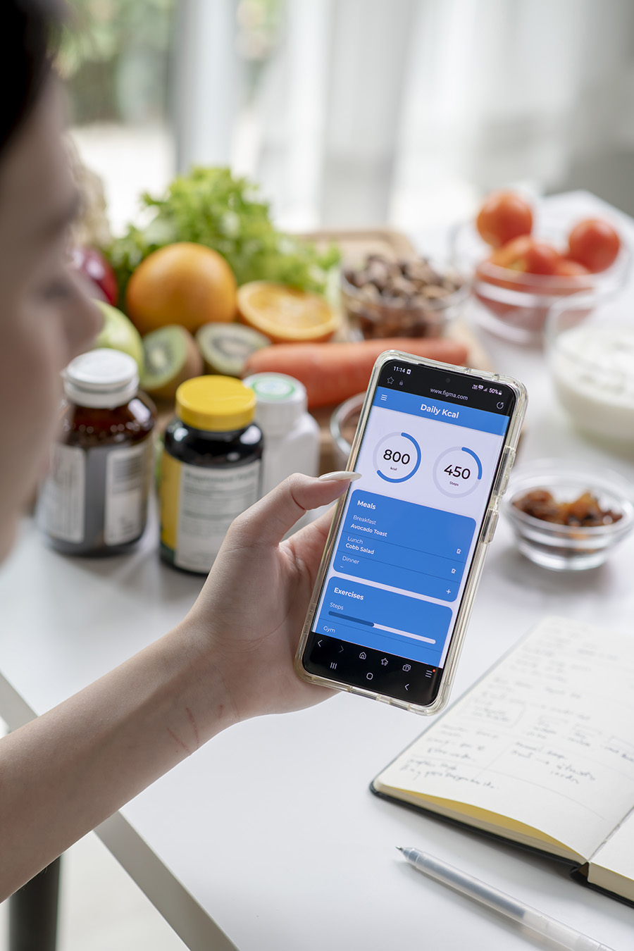 Tracking Food and Calories - Common Mistakes People Do While Tracking Food and Calories by Abhinav Malhotra